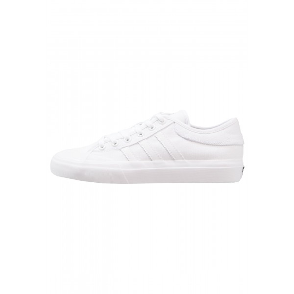 Damen / Herren Adidas Originals MATCHCOURT - Schuhe Low - Weiß/Footwear Weiß