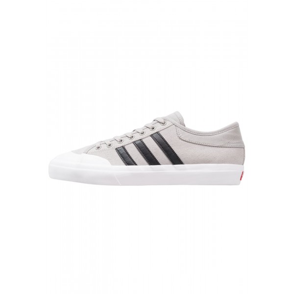 Damen / Herren Adidas Originals MATCHCOURT - Trainingsschuhe Low - Hell Schiefergrau/Anthrazit Schwarz/Core Black