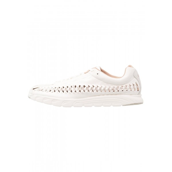 Damen Nike Footwear Für Sport MAYFLY WOVEN - Trai...