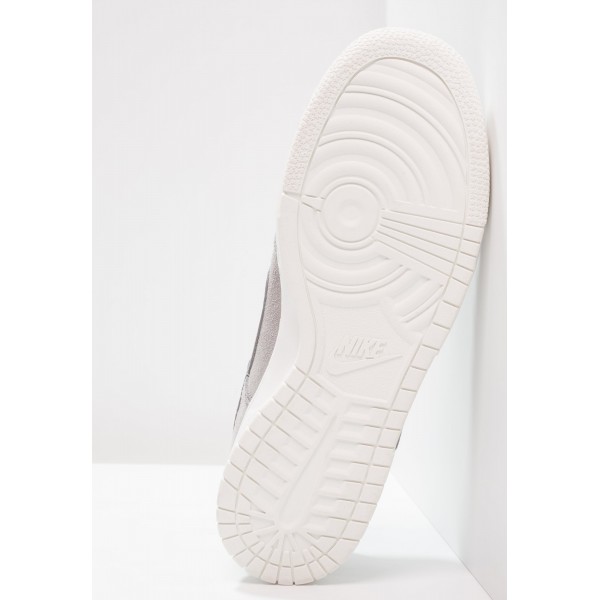 Damen Nike Footwear Für Sport DUNK Low SE (GS) - Schuhe Low - Staubgrau/Summit Weiß