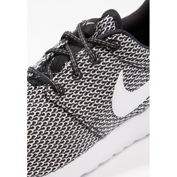 Damen Nike Footwear Für Sport ROSHE ONE - Schuhe Low - Schwarz/Weiß