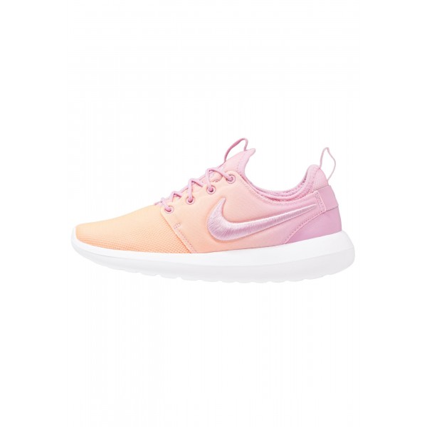 Damen Nike Footwear Für Sport ROSHE TWO BR - Sportschuhe Low - Orchid/Sunset Glow/Lachsrosa