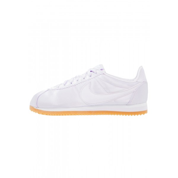 Damen Nike Footwear Für Sport CLASSIC CORTEZ SATIN QS - Laufschuhe Low - Barely Grape/Weiß