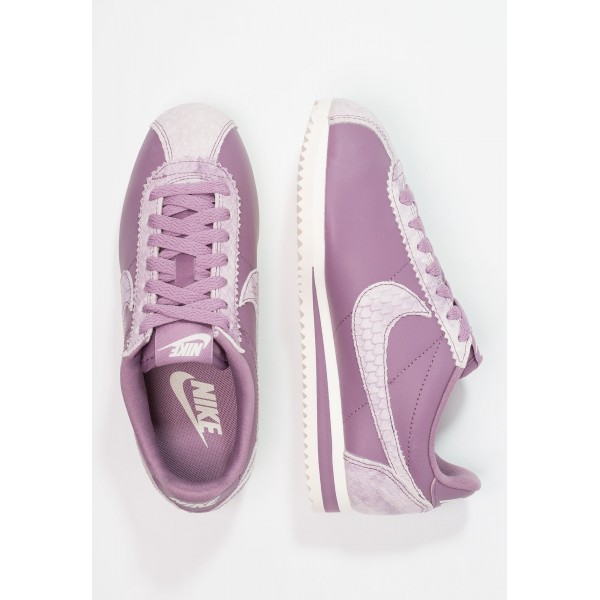 Damen Nike Footwear Für Sport CLASSIC CORTEZ PRM - Schuhe Low - Violet Dust/Lila Rot/Sail