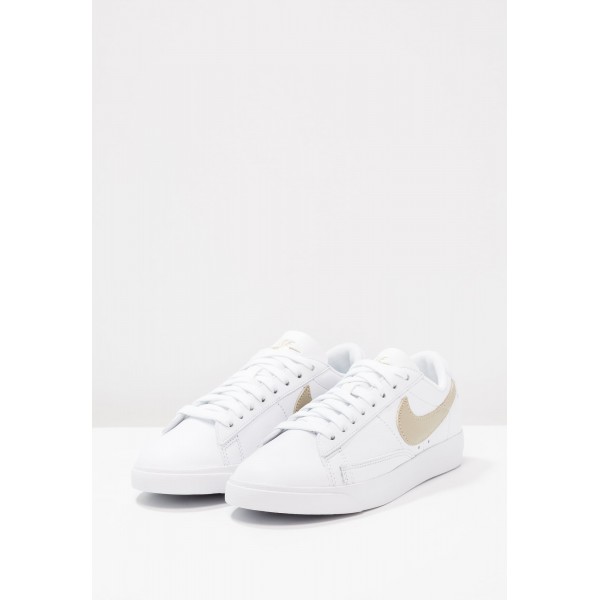 Damen Nike Footwear Für Sport BLAZER Low LE - Trainingsschuhe Low - Weiß/Metallic Gold