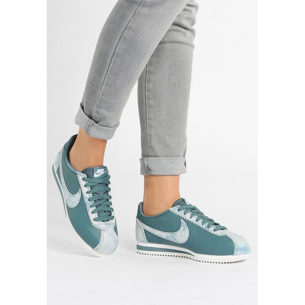 Damen Nike Footwear Für Sport CLASSIC CORTEZ PRM - Schuhe Low - Iced Jade/Teal Grün